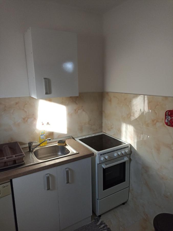 Home In Surčin 外观 照片